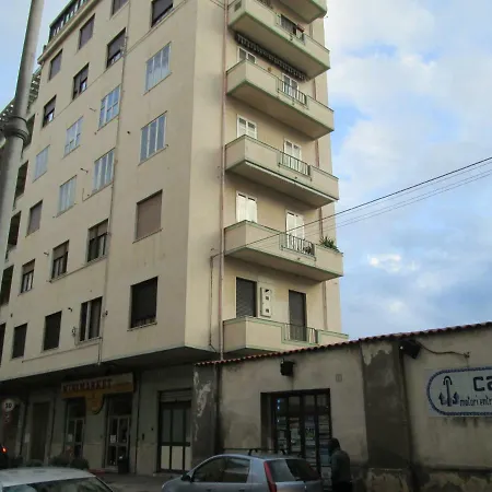 Apartment Wendy's *
