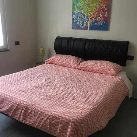 Wendy's Apartment *